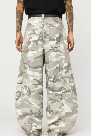 Camouflaged Baggy Pants - Rsident